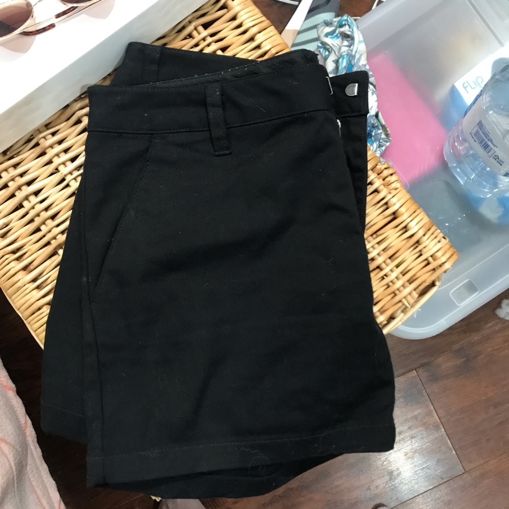 Volcom black shorts